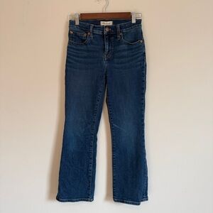 Madewell Petite Mid RIse Kick Out Crop Flare Jeans Women 25P Short Dark Timeless